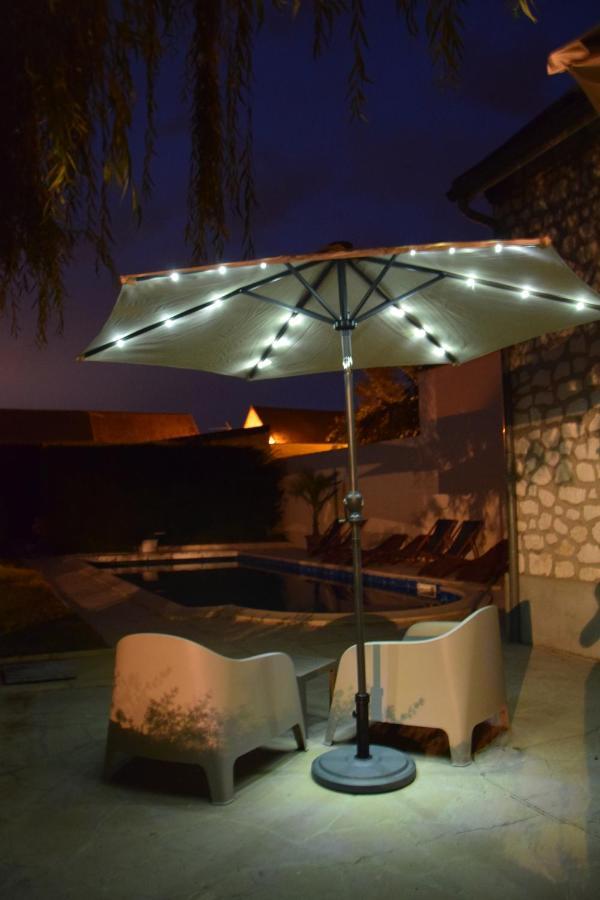 Bed and Breakfast Au Fil De L'O Bisseuil Zewnętrze zdjęcie